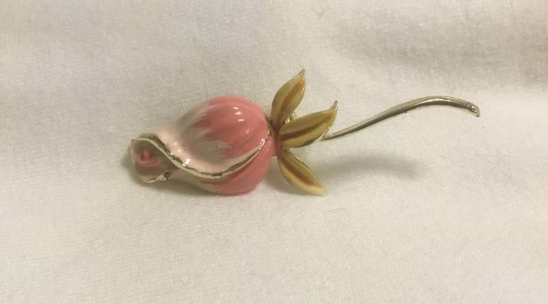 Goldfarben Emaillierte Rosenbrosche von DASAJUHAMA