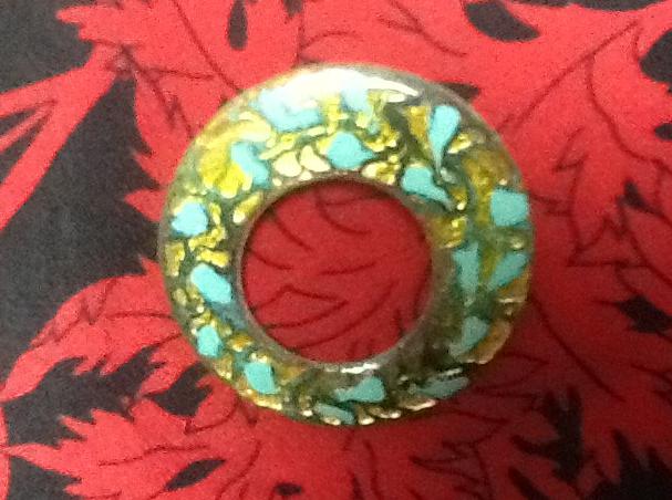 Heb Canada Signierte Grün-Gelbe Anstecknadel Aus Kupfer von DASAJUHAMA