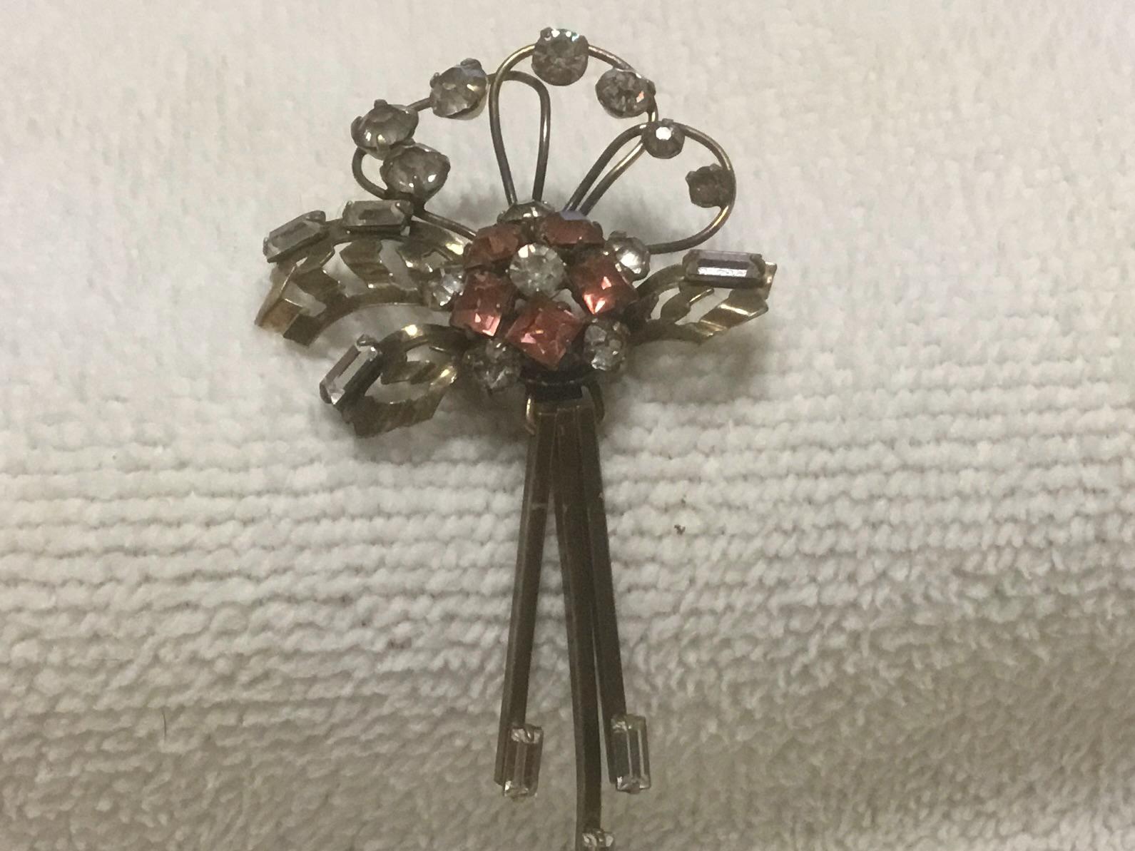 Signed Bar Jam Rosa Und Klare Strassbrosche von DASAJUHAMA