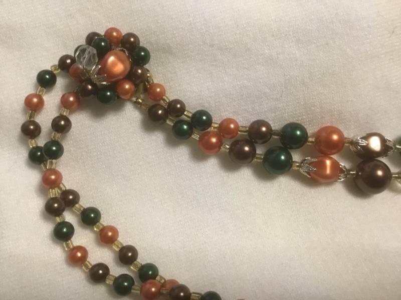 Signed Japan Orange Und Grüne Doppelstrang Perlenkette von DASAJUHAMA