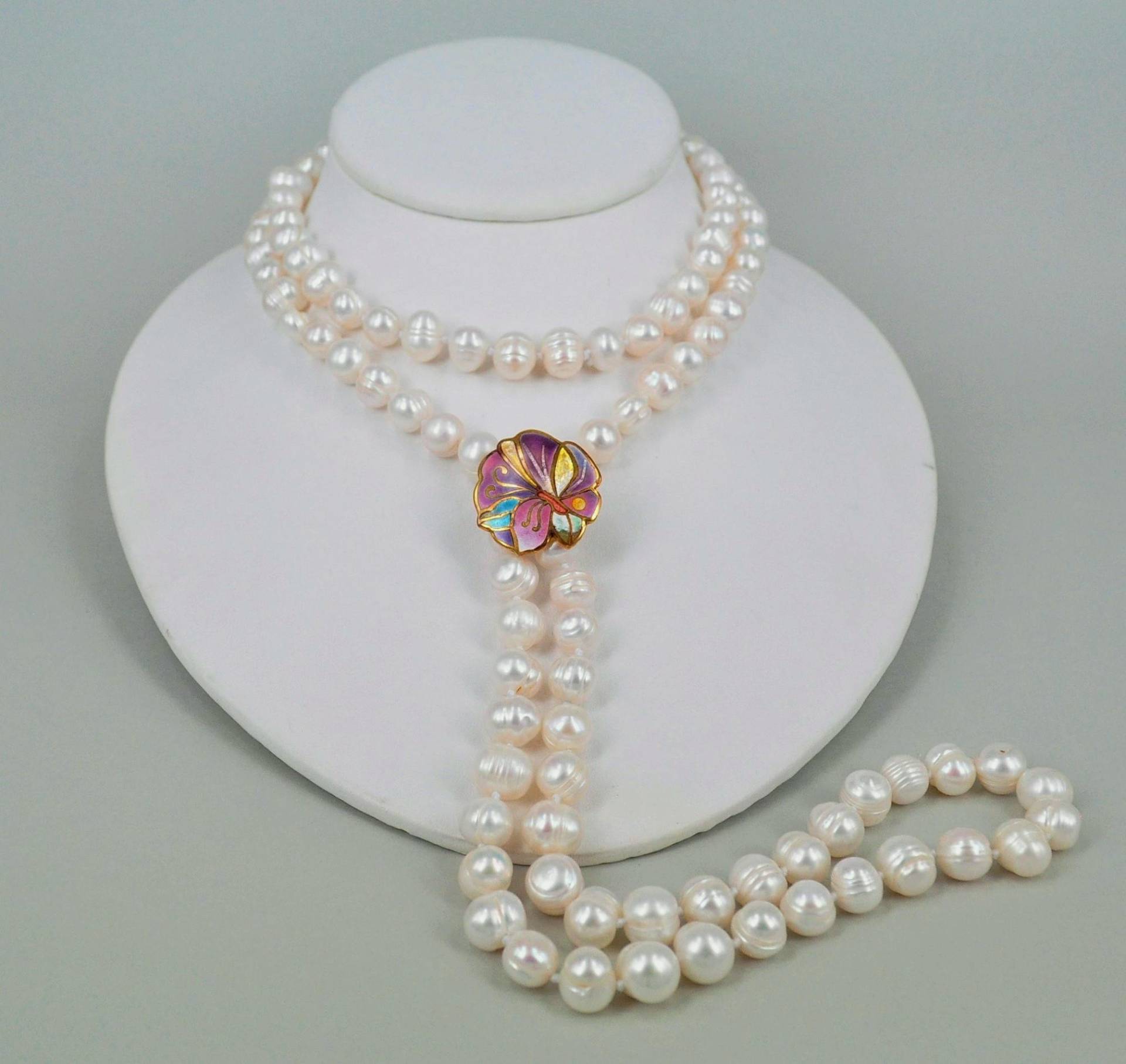 Champleve Butterfly-Verschluss-Anhänger Perle Halskette, Hergestellt Von David Kuo von DAVIDKUOCHAMPLEVE