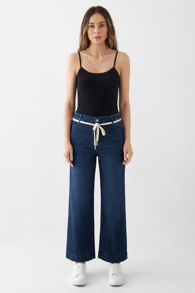 DAWN DEW Flared Soft Denim - French Pocket von DAWN