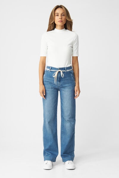 DAWN DEW Flared Soft Denim - French Pocket DAWN DEW Flared Soft Denim - French Pocket von DAWN