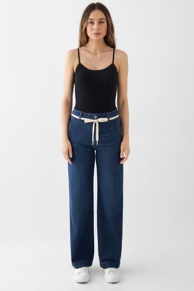 DAWN DEW Flared Soft Denim - French Pocket von DAWN