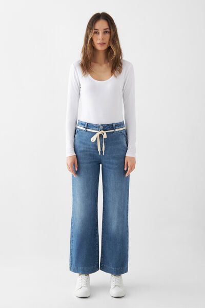 DAWN DEW Flared Soft Denim - French Pocket von DAWN