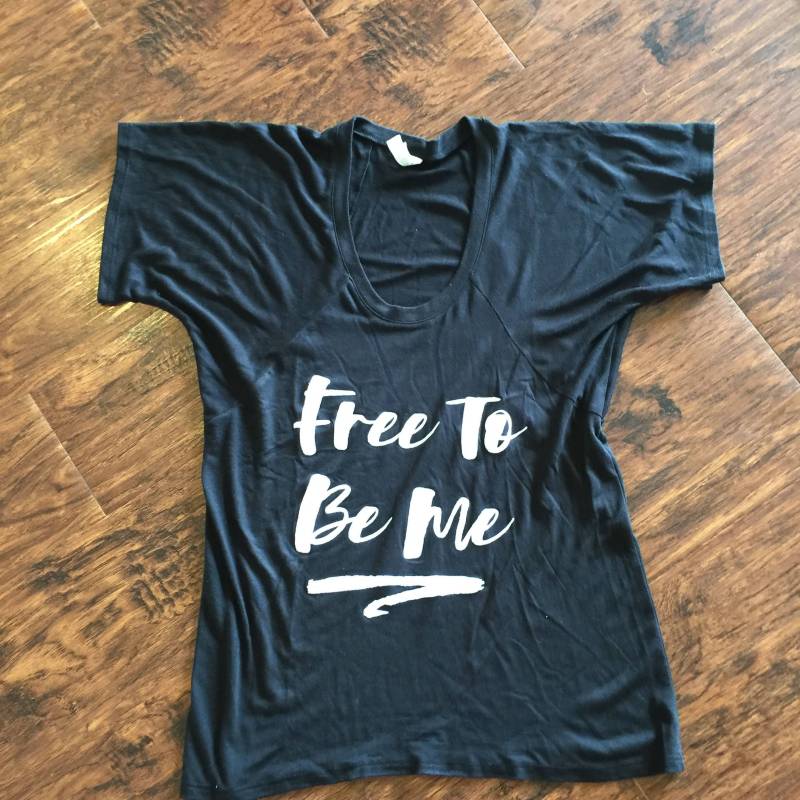 Damen Flowy Raglan T-Shirt-Frei, Mich Zu Werden von DAWNOLOGY