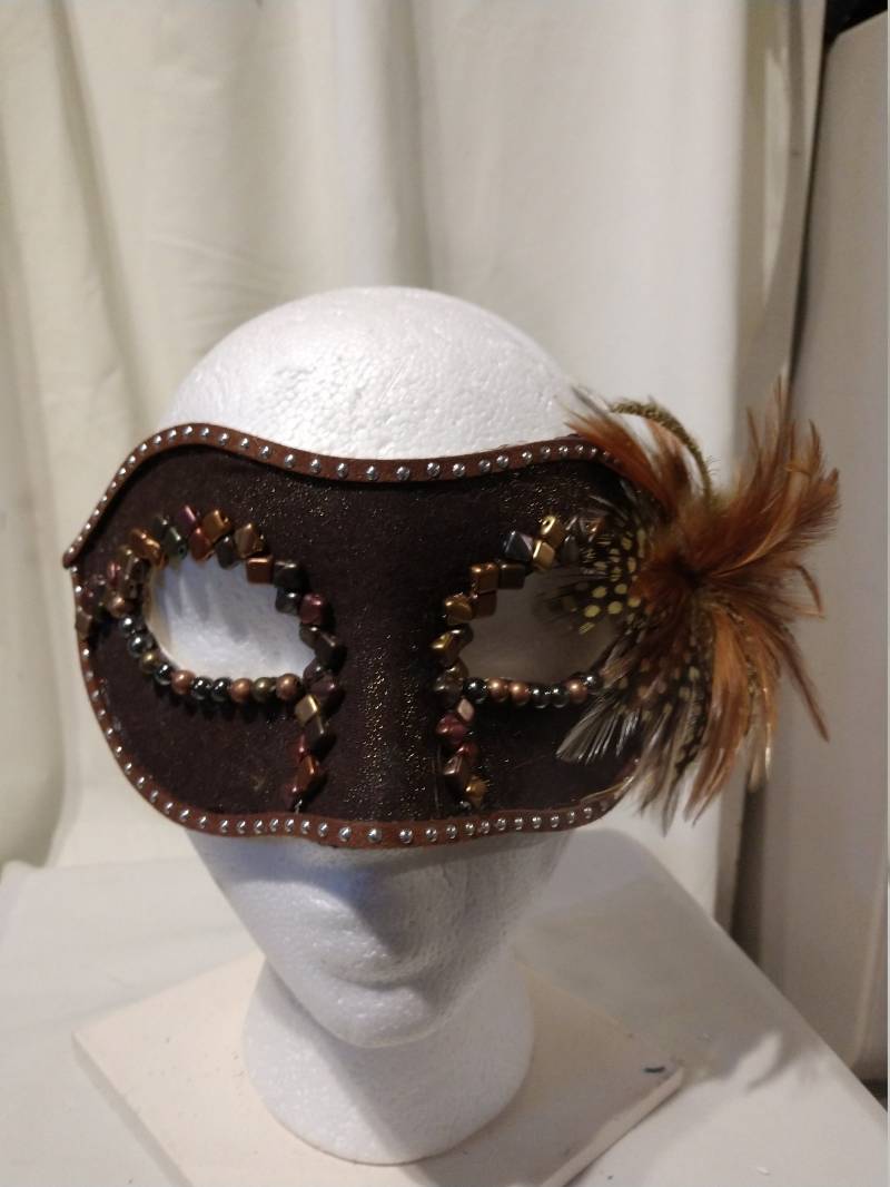 Hand Gemacht, Ein Von Einer Art Maske Hand Gemacht, Ein Von Einer Art Maske von DBG58