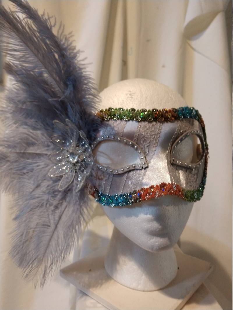 Handgefertigt, Ein Von Einer Art Partymaske Handgefertigt, Ein Von Einer Art Partymaske von DBG58