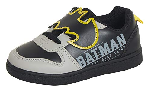 DC Comics Jungen Batman-Sport-Turnschuhe für Kinder, 3D-Schlägerriemen, einfach zu befestigen, Schwarz - Schwarz - Größe: 30 EU von DC Comics