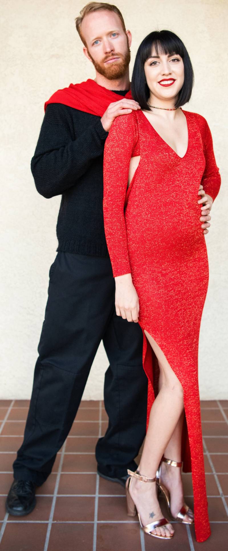 Kleid Rot Metallic Mit Ärmeln Kleid Rot Metallic Mit Ärmeln von DCKNITS