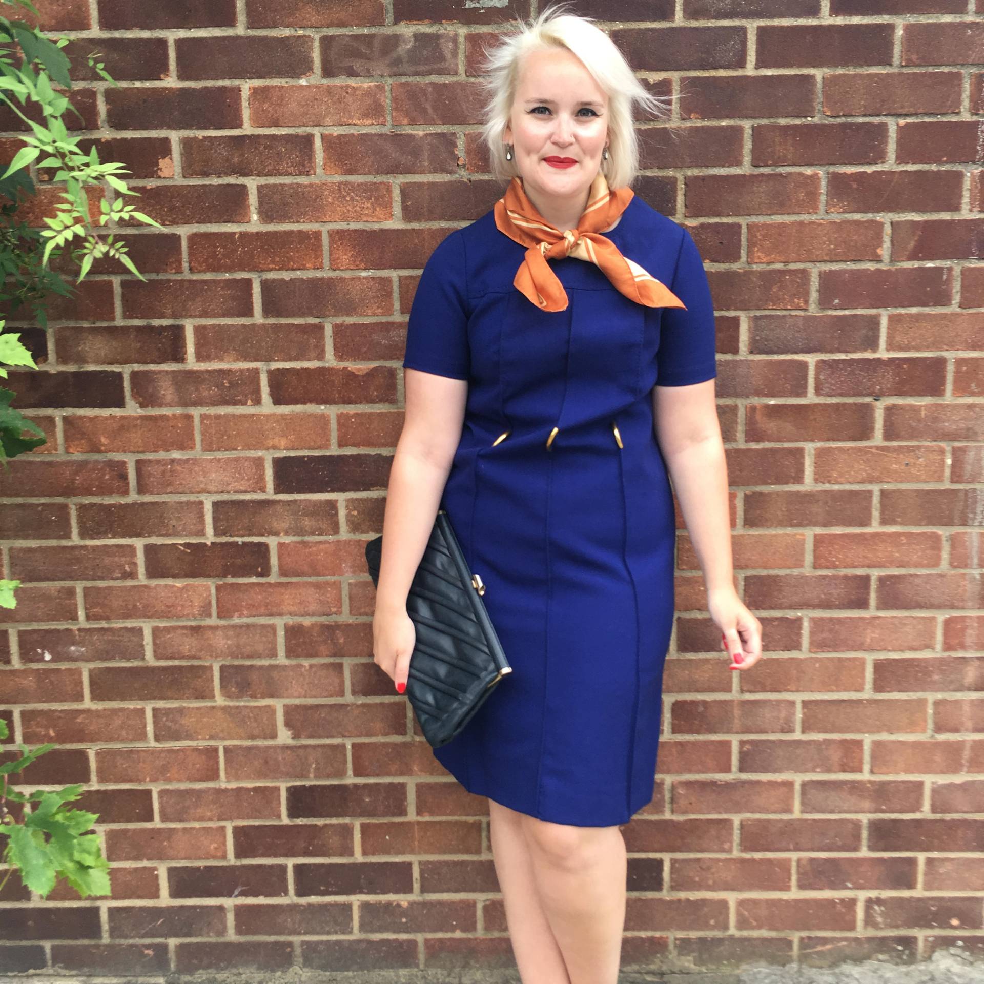 Blaues Kleid Mit Metallöse Detail von DEFINITIVAVINTAGE