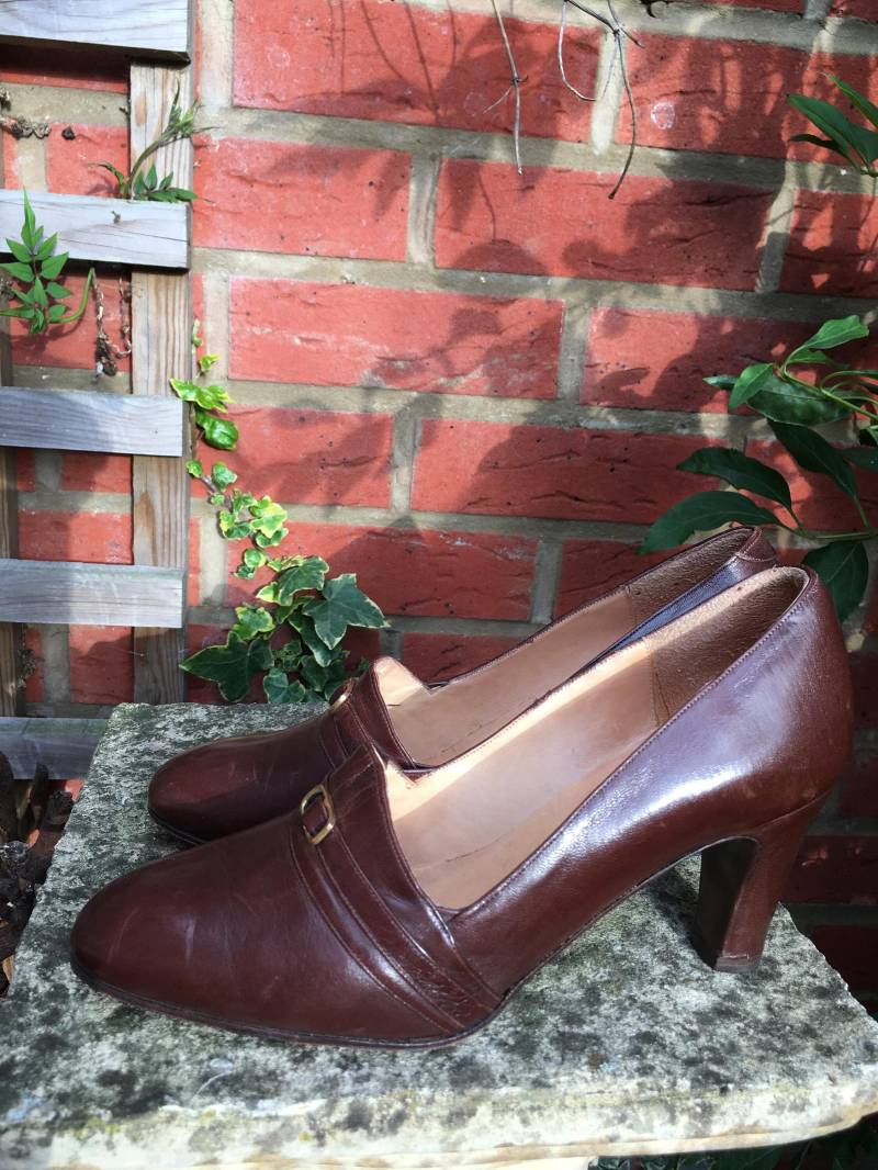 Braune Lederschuhe Von La.bi.bi.si - Made in Italy Größe 36, 5 Absatz 3 Zoll Braune Lederschuhe Von La.bi.bi.si - Made in Italy Größe 36, 5 Absatz 3 Zoll von DEFINITIVAVINTAGE