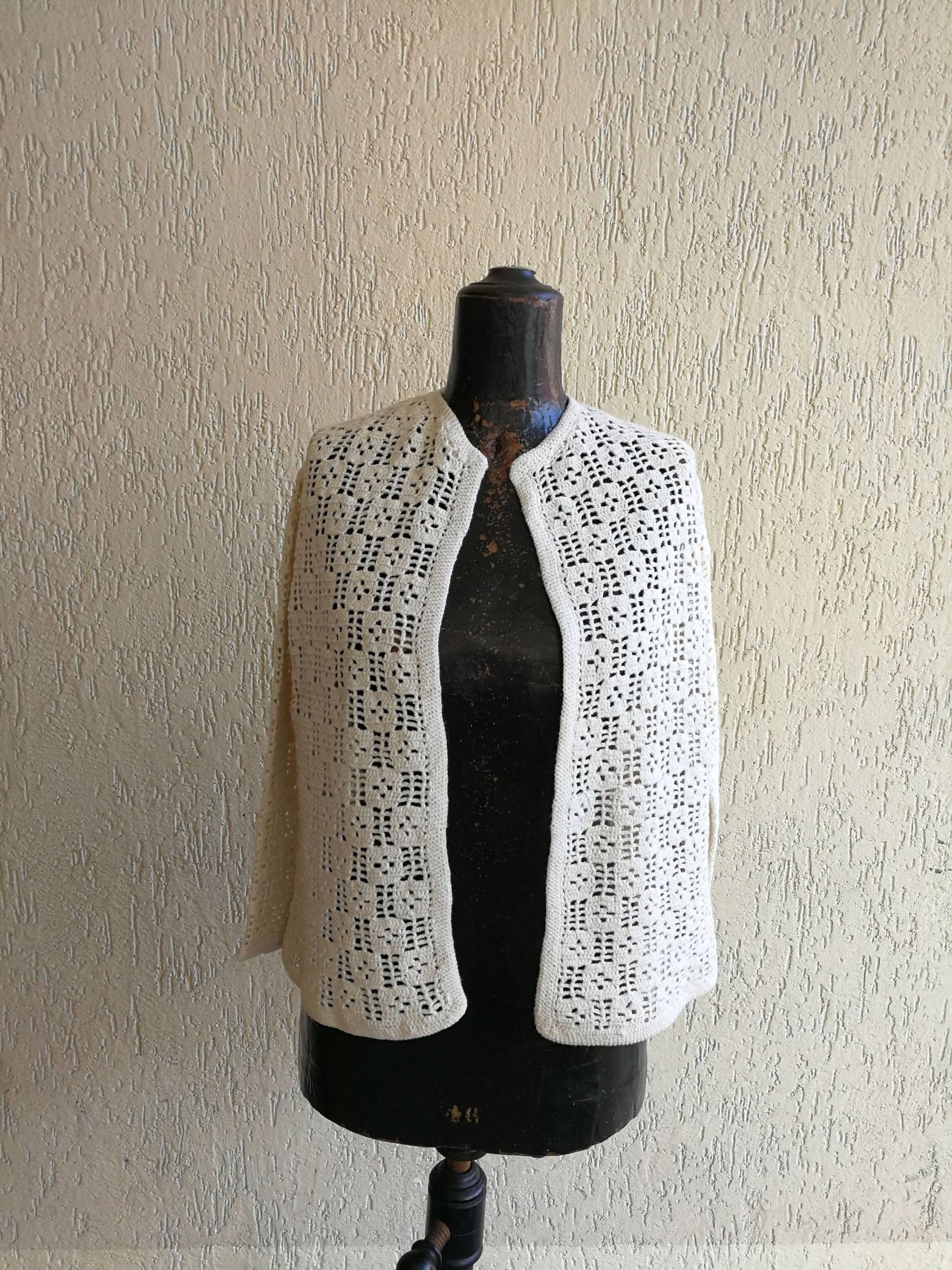Gehäkelte Gestrickte Jacke in Italien Von Hand Gefertigt von DEFINITIVAVINTAGE