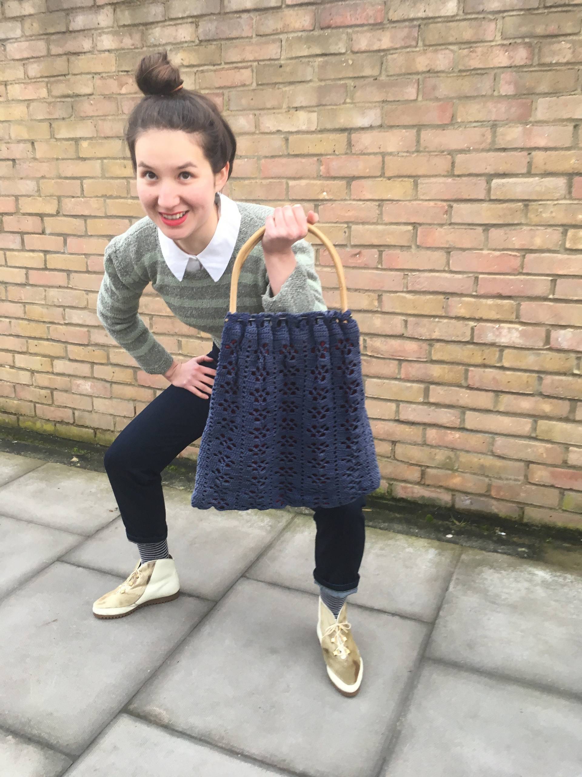 Hand Gehäkelte Tasche Mit Holzgriff-Made in Italy-Dunkelblau von DEFINITIVAVINTAGE