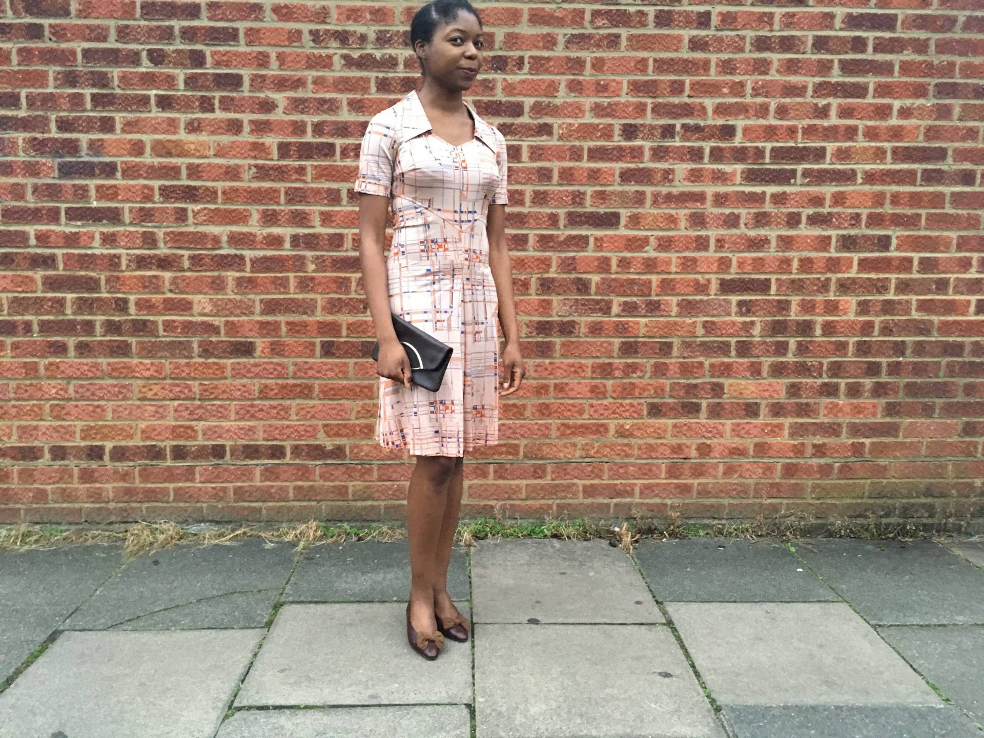 Jahrgang Jersey Rosa Gedruckt Kleid von DEFINITIVAVINTAGE