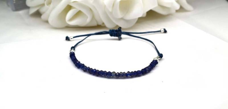 Iolites Perlen Armband Iolites Perlen Armband von DELAG