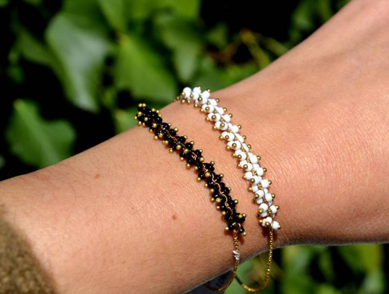 Kettenarmband, Perlenkette, Silberarmband, Schwarzes Armband, Weißes Geschenk Für Sie, Elegantes Freundschaftsarmband von DELAG