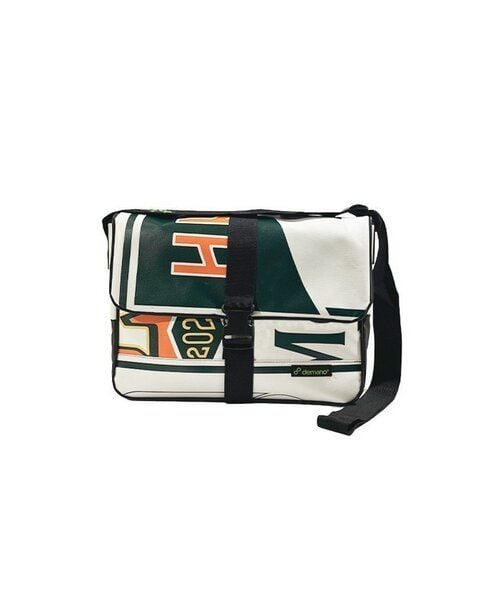 DEMANO Messenger Umhängetasche aus Recycelten Bannern Borne von DEMANO