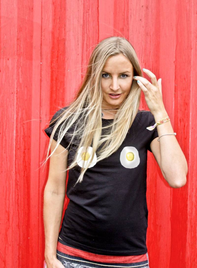 Fried Egg T-Shirt Fried Egg T-Shirt von DEMONSinDisguise