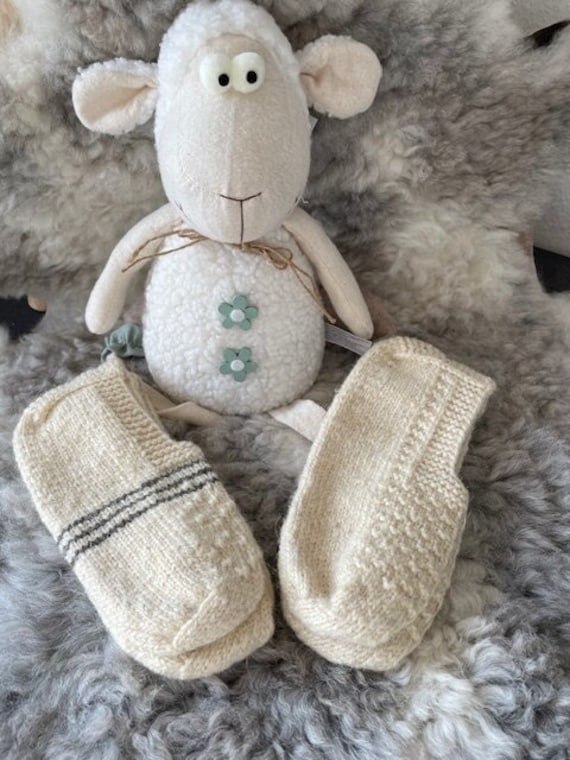 Handgestrickte Socken Aus 100% Schafwolle - Warme Haussocken Nachhaltiges Wintergeschenk Natürliche Wolle Weihnachtsgeschenk von DENIOHome