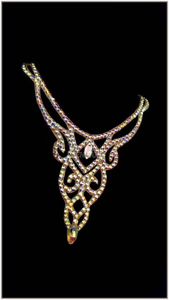 100% Brillantschliff Kristalle, Strassstein Kette, Halbmond Anhänger, Silberfarbene Strass-Halskette, Abiball Kristall, Silberfarbener Halsschmuck von DENMARBG