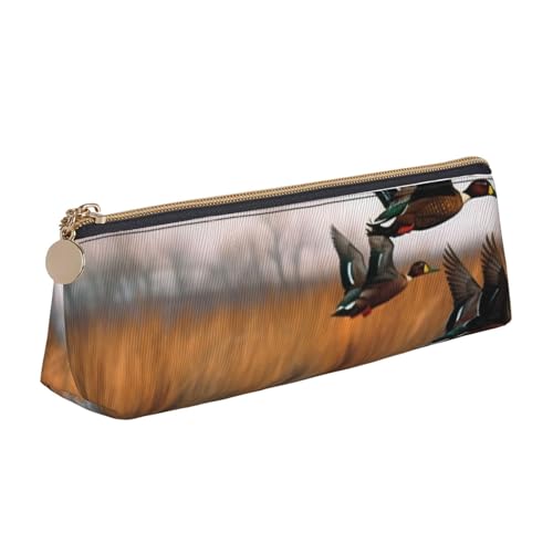 Federmäppchen mit Reißverschluss, Motiv: Jagd fliegende Wildenten am See, niedlicher Schreibwaren-Organizer, PVC-Leder, dreieckig, Make-up-Tasche, Stiftebeutel, Jagd fliegende Wildente 3 von DENMER