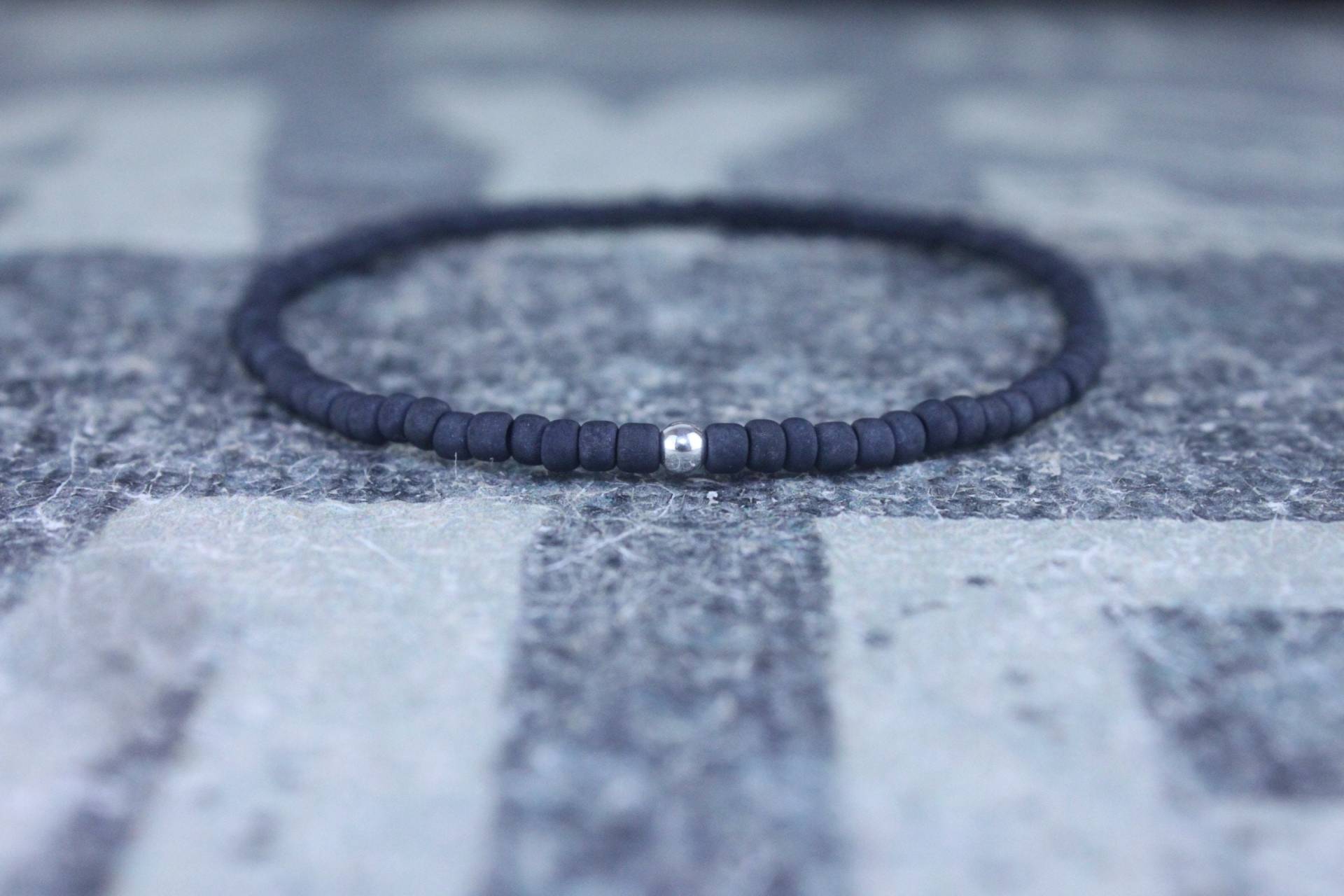 Mattschwarzes Armband Mit Sterling Silber Akzent, Herren Minimalist Style von DESERTDUSTMEN