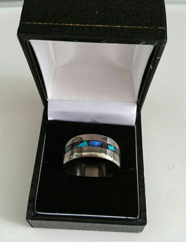 Titan Ehering Mit Blauem Labradorit Und Aquamarin Stein Inlay von DFRingDesign