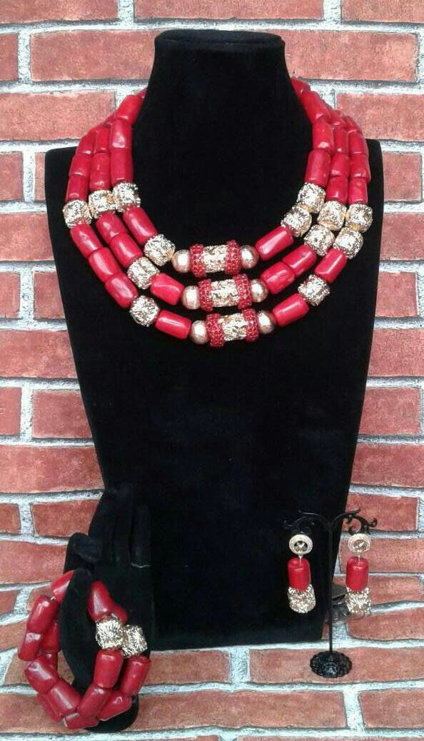 Original Koralle 3 Stück Frauen Traditionellen Schmuck Halskette, Armreif Und Ohrring Perle Set von DFWear