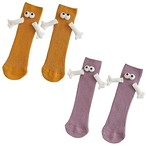 Hand in Hand Socks 2Paar Socken mit Magneten Saugnapf-3D-Puppe Hand in Hand Socken Freundschaftssocken Magnet Mittlere Röhre Sübe Socken mit Couple Socks Funny Socks Lila und Gelb Hand in Hand Socks von DGUSO