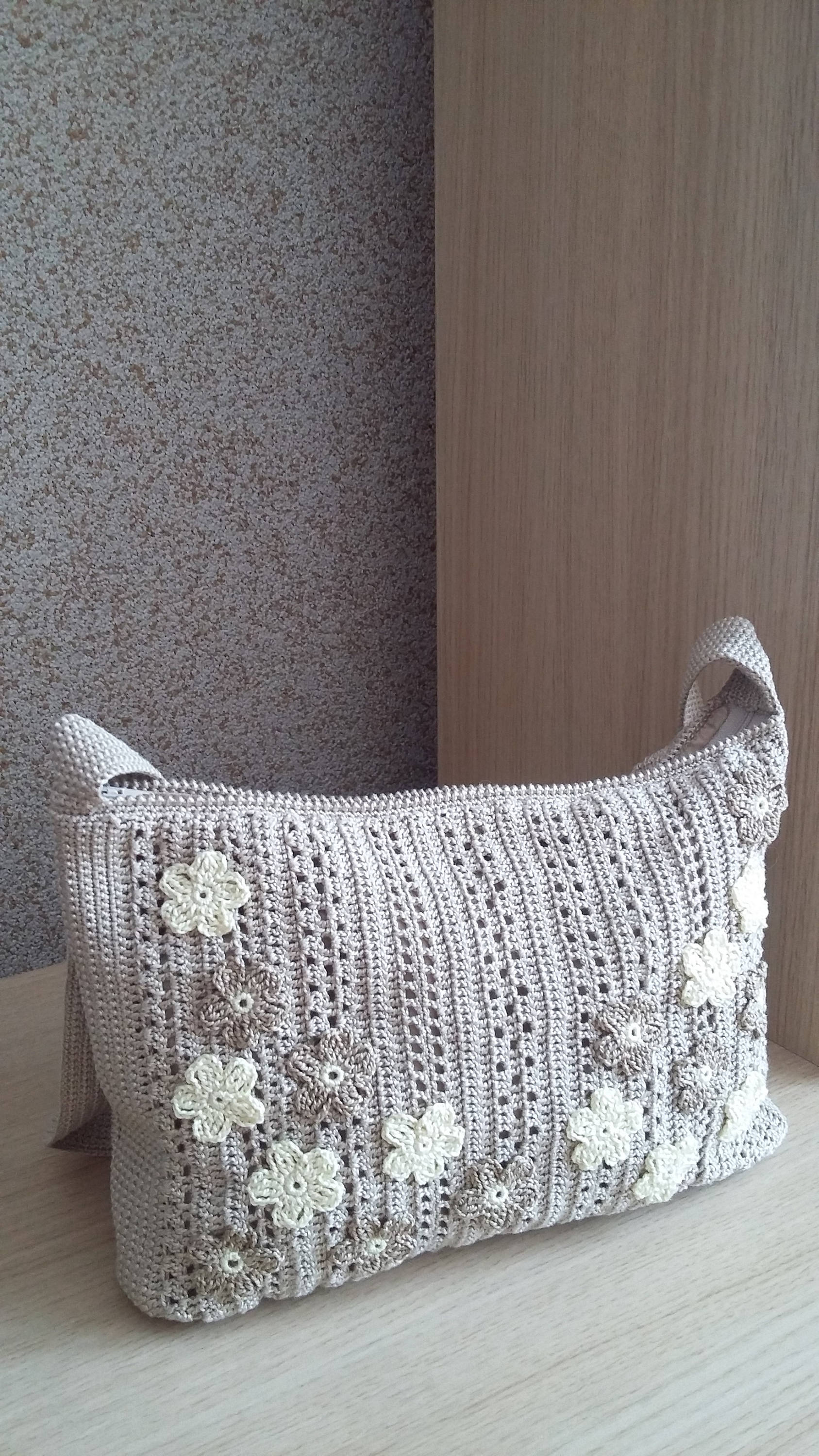 Gehäkelte Sommertasche Mit Blumen Gehäkelte Sommertasche Mit Blumen von DHappyHandmade