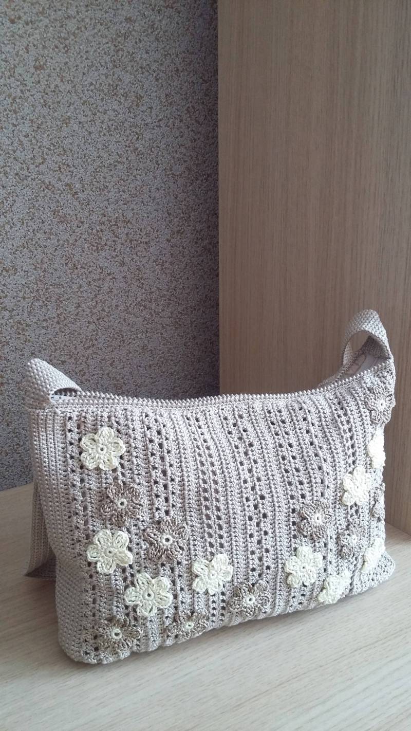 Gehäkelte Sommertasche Mit Blumen Gehäkelte Sommertasche Mit Blumen von DHappyHandmade