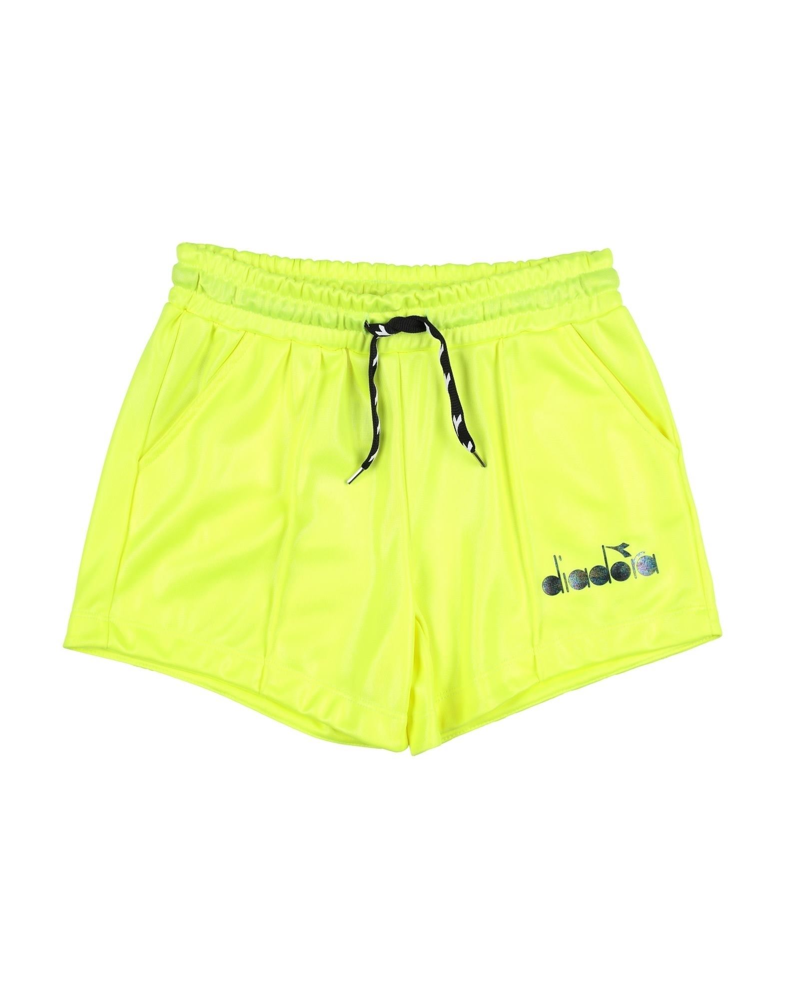 DIADORA Shorts & Bermudashorts Kinder Gelb von DIADORA