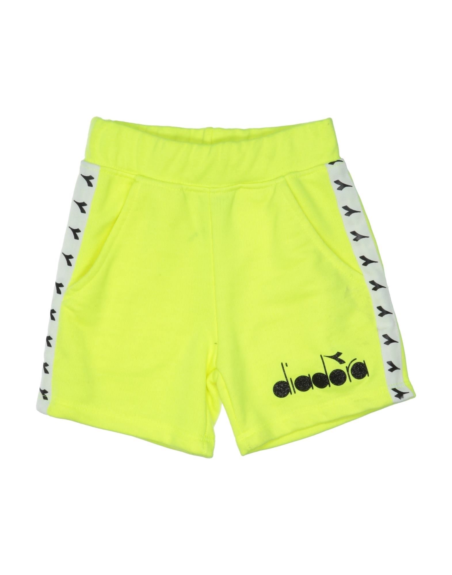 DIADORA Shorts & Bermudashorts Kinder Gelb von DIADORA