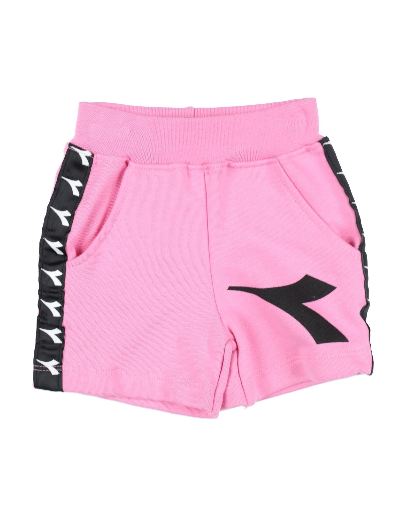 DIADORA Shorts & Bermudashorts Kinder Hellgrün von DIADORA