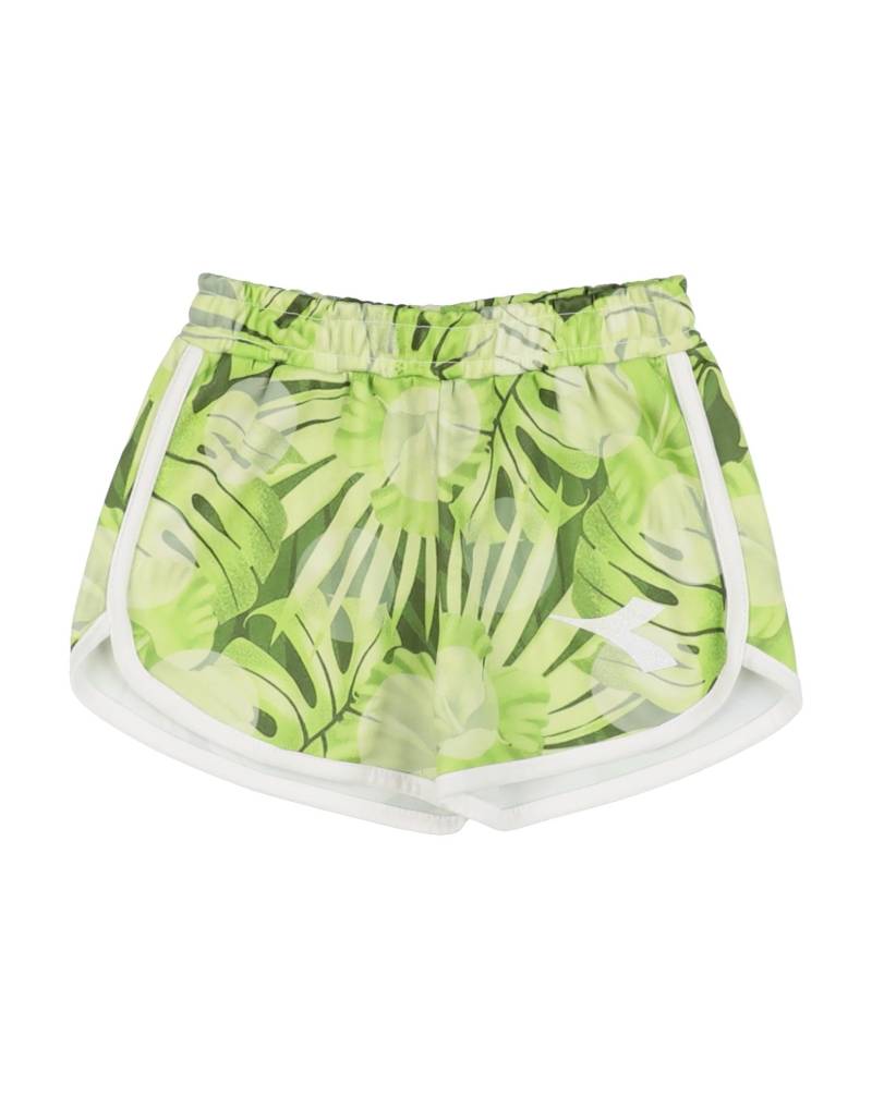 DIADORA Shorts & Bermudashorts Kinder Limettengrün von DIADORA
