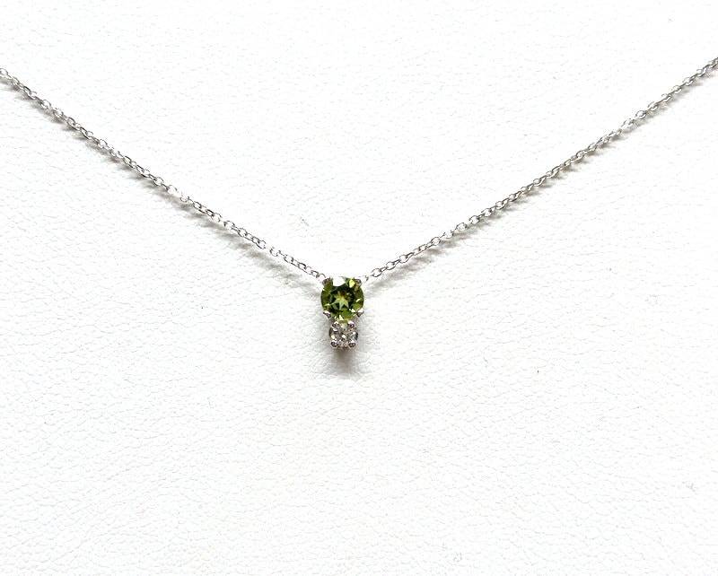 14K Weißgold Peridot Halskette Mit Diamant Akzent August Birthstone von DIAMONDFORLOVE