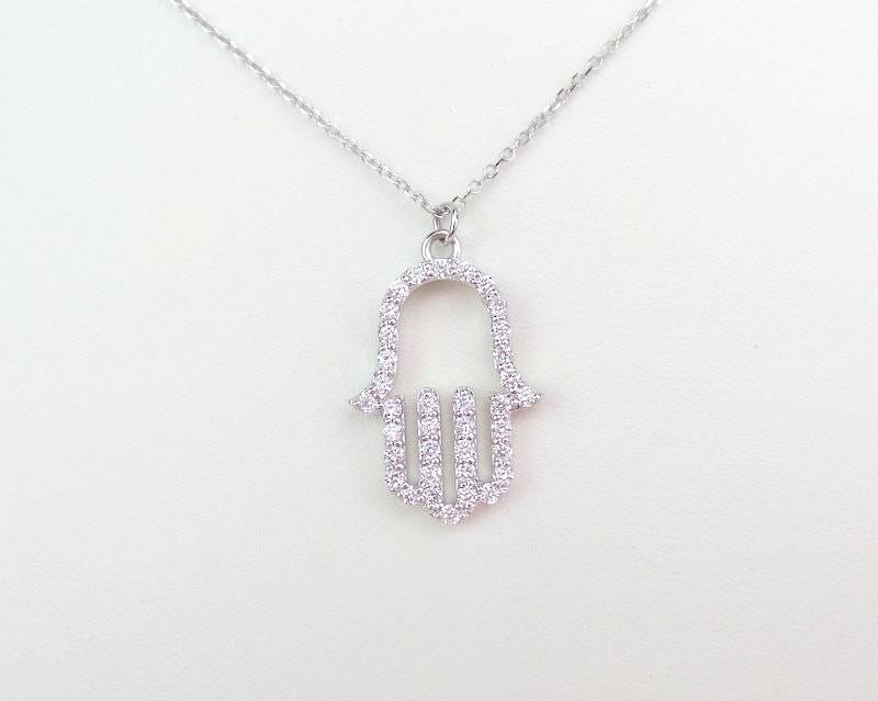 Diamant Hamsa Halskette 0, 40 Ct, 14K Weißgold von DIAMONDFORLOVE