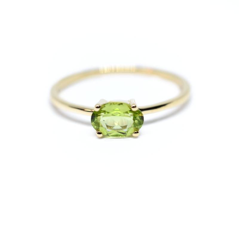 Peridot Ring 6 X 4 Mm/14K Gold Oval Solitär Geburtsstein August Geburtstag Stapelbar von DIAMONDFORLOVE