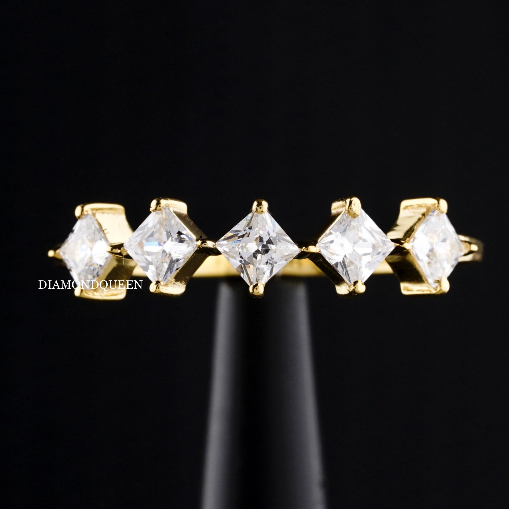 Princess Cut Eternity Band, 14K Gold Halb Ehering, Farbloses Moissanite Diamant Stapelbarer Jahrestag Ring von DIAMONDQUEENjewels