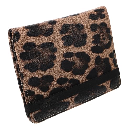 DIKACA Leopard Print Passport Holder mit RFID für Reisen Mehrere Kartenfächer Stilvolles Passetui Tickethalter für Damen Herren für Sicheres Reisen von DIKACA