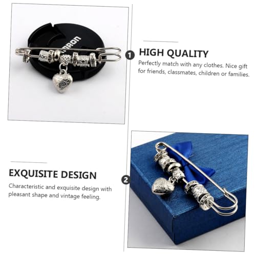 DIKACA Retro Brosche Herzform Große Cape Buckle für Strickjacken und Mäntel Modische Silberne Anstecknadel als Eleganter Schmuck für Damen und Herren Stilvoller Vintage Look Vielseitig von DIKACA