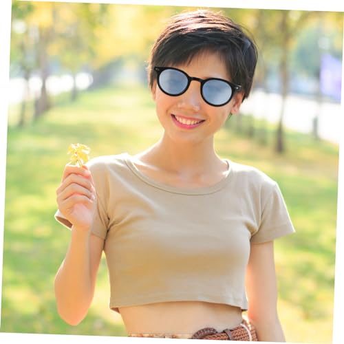 DIKACA Stylische Runde Sonnenbrille für Damen und Herren Leichter Kunststoffrahmen Sicherer Halt Modisches Design für Outdoor Party und Alltag Robuste und Bequeme Schutzbrille in Schwarz von DIKACA