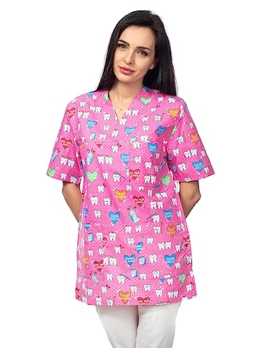 DINOZAVR Bruna Kasacks Damen Pflege V-Ausschnitt Kurzarm - Kasack Damen Bunter Druck mit 2 Unteren und 1 Oberen Tasche - Kasaks Altenpflege rosa/Zähne 2XL von DINOZAVR