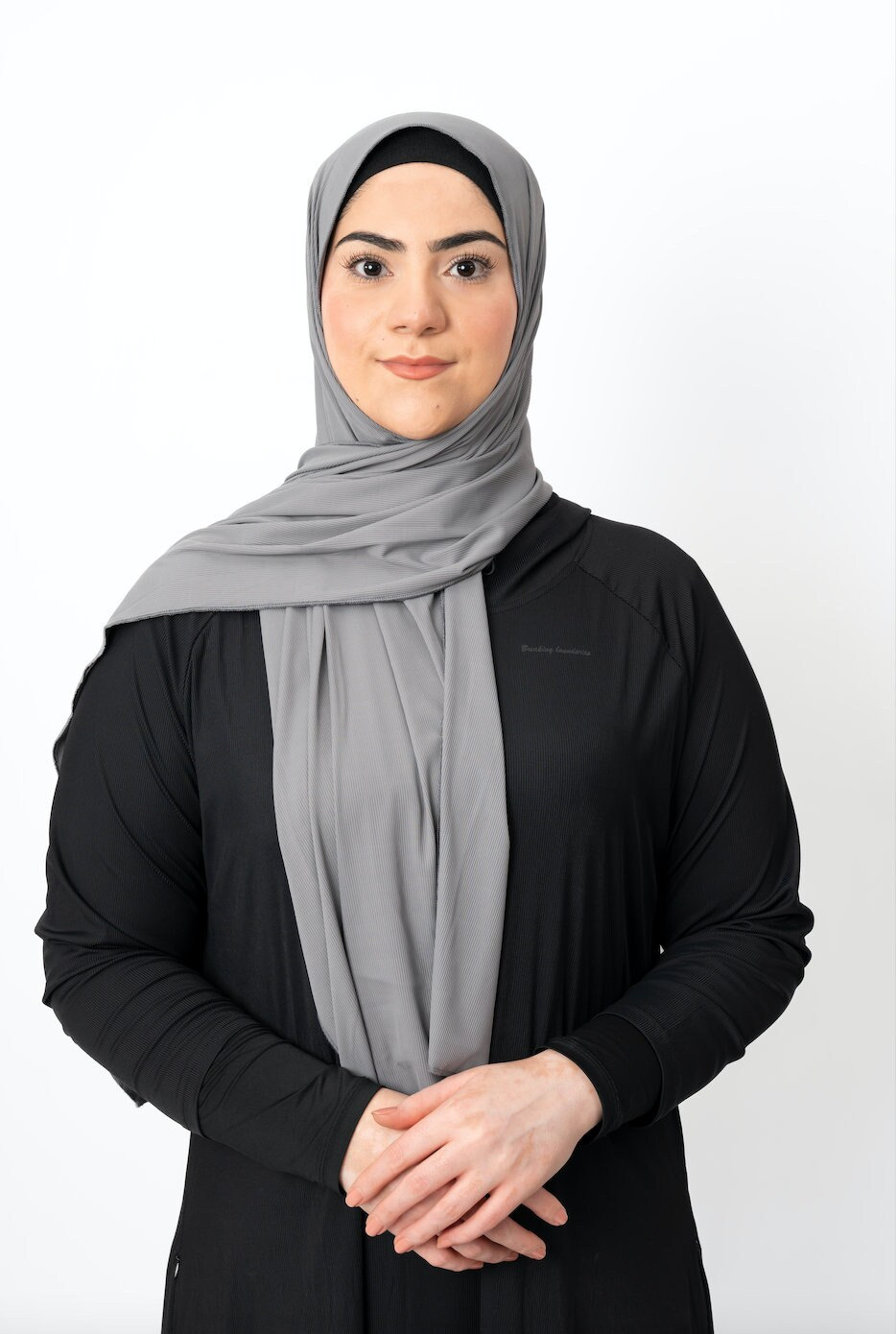 Aktiv/Schwimmen Hijab - Essential Charcoal Aktiv/Schwimmen Hijab - Essential Charcoal von DISCIPLINEDCLO