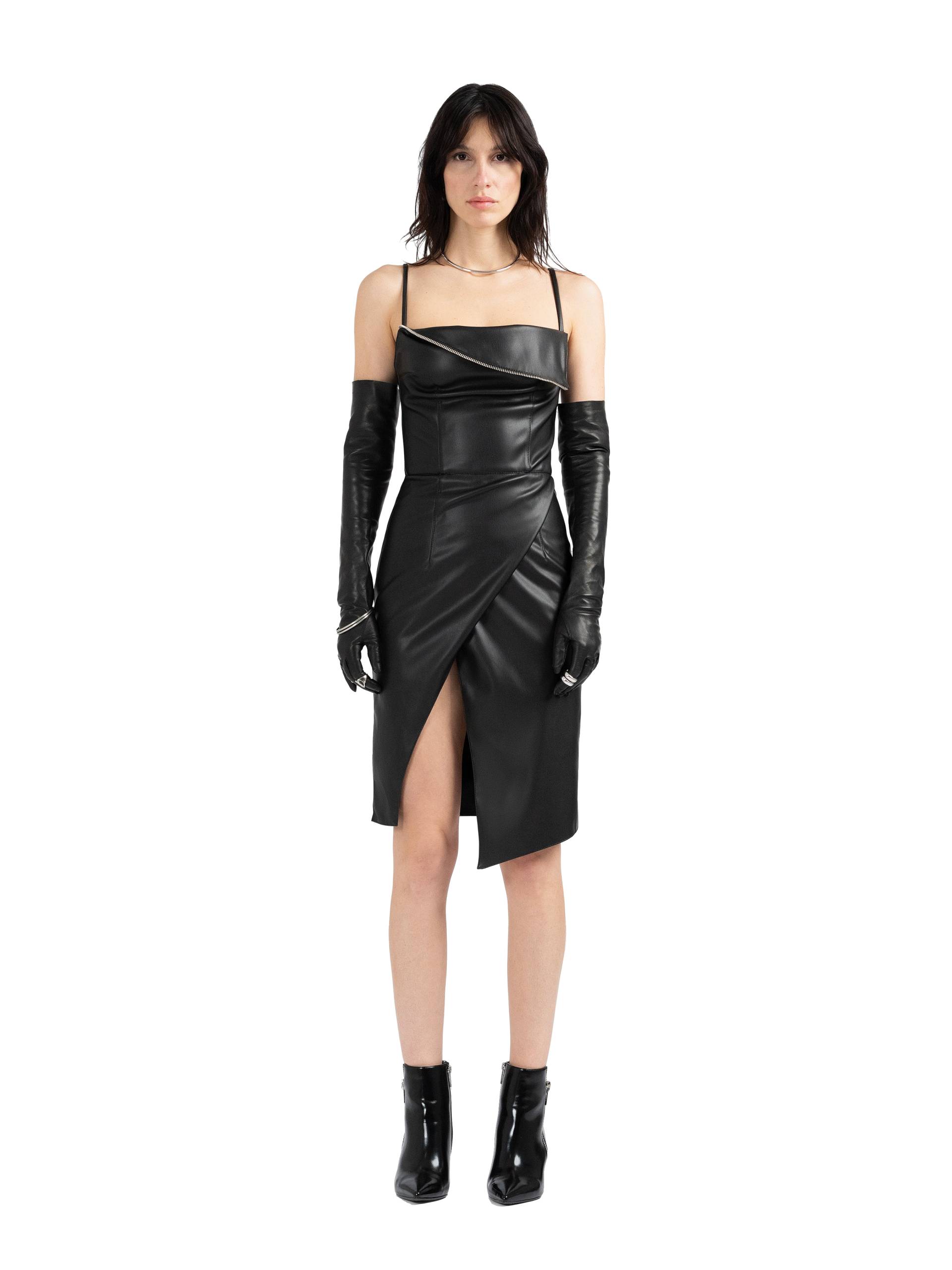 YEISHA vegan leather fitted dress von DIVALO