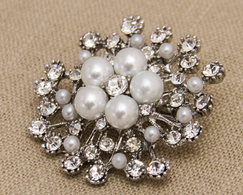 Perle Strass Brosche Kristall Brosche, Starburst Hochzeit Braut Schärpe Pin, Broach, Hochzeitsschmuck Perle Strass Brosche Kristall Brosche, Starburst Hochzeit Braut Schärpe Pin, Broach, Hochzeitsschmuck von DIYBrideBoutique