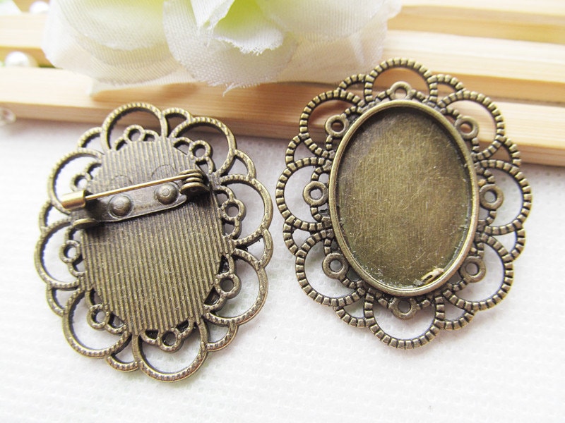 Silber/Bronze Schwarz Gold Handgefertigte Ovale Spitze Bordüre Brosche Pin Brust Pin, Base Setting Tray Lünette, Passend Für 18mm X 25mm Silber/Bronze Schwarz Gold Handgefertigte Ovale Spitze Bordüre Brosche Pin Brust Pin, Base Setting Tray Lünette, Passend Für 18mm X 25mm von DIYLoveOcean