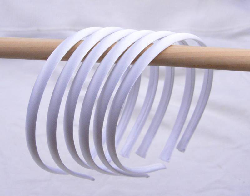 10 Stück Kunststoff Haarbänder, 10mm Satin Haarreifen, Haarband, Weiß Satinbezogen Haarband 10 Stück Kunststoff Haarbänder, 10mm Satin Haarreifen, Haarband, Weiß Satinbezogen Haarband von DIYartworld