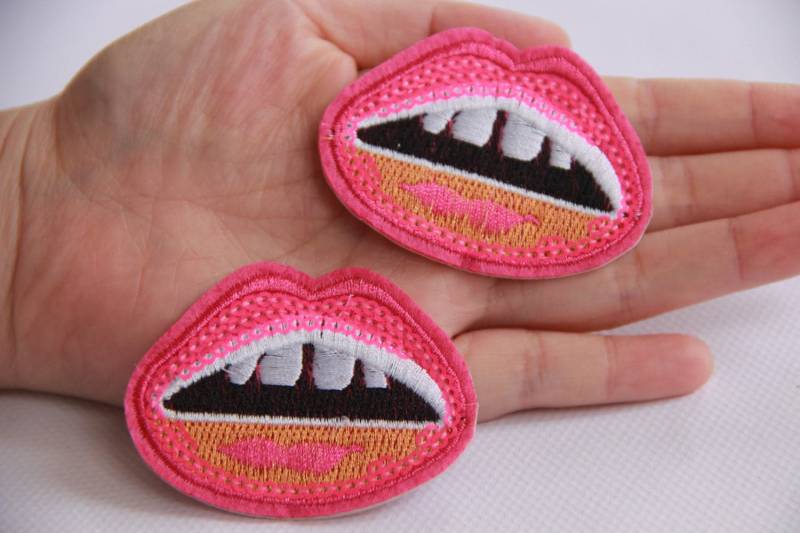 2 Stück Mund Stickerei Eisen Auf Applikation Patch, Gestickte Patch Zubehör Für Mantel, T-Shirt, Jeans, Dekorative Aufnäher von DIYsharing